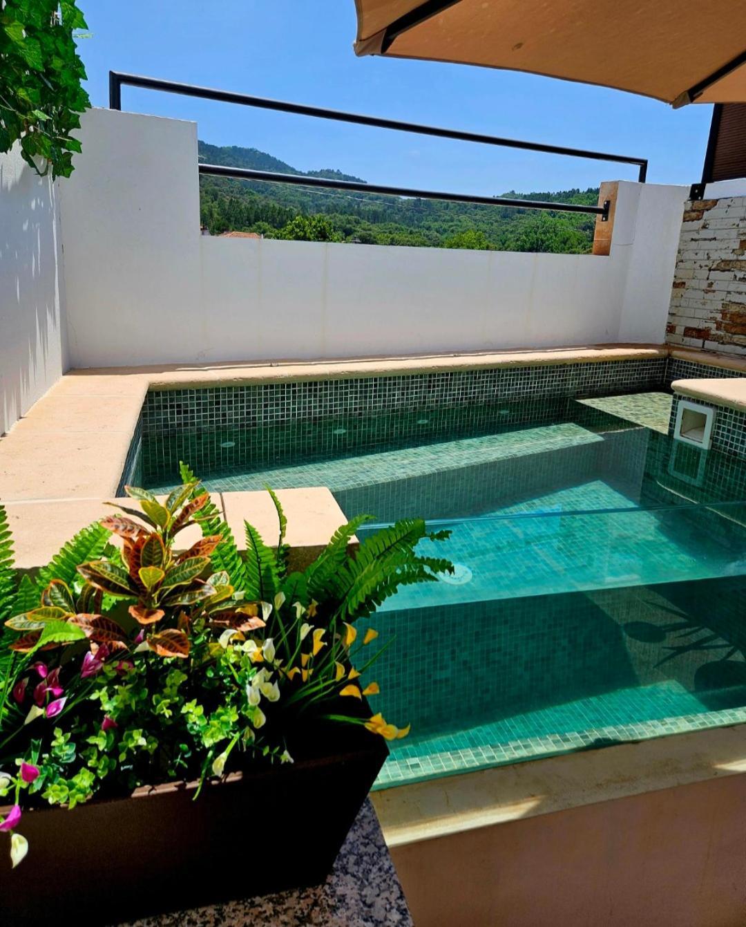 La Casa Junto Al Sendero Del Rio & Piscina # Aire Acondicionado Villa Los Romeros Luaran gambar